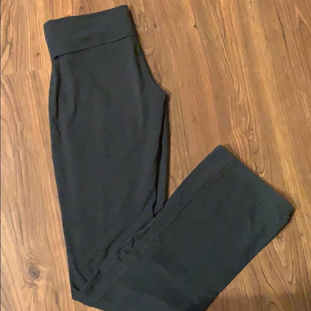 Gray women’s yoga pants